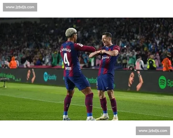 铁心留队！克里斯滕森拒沙特高薪，巴萨后防迎来战术新考验